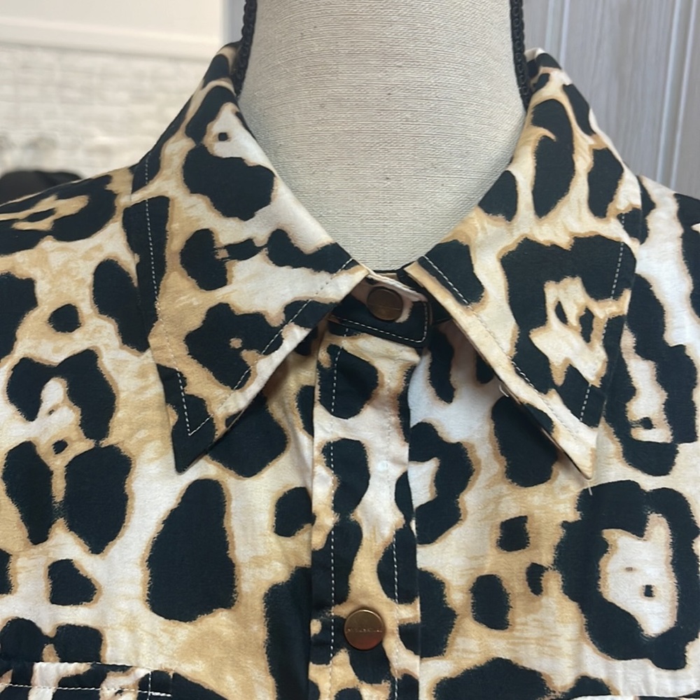 Jones New York Signature Woman Leopard Print Button Shirt Blouse 2X - Picture 3 of 8